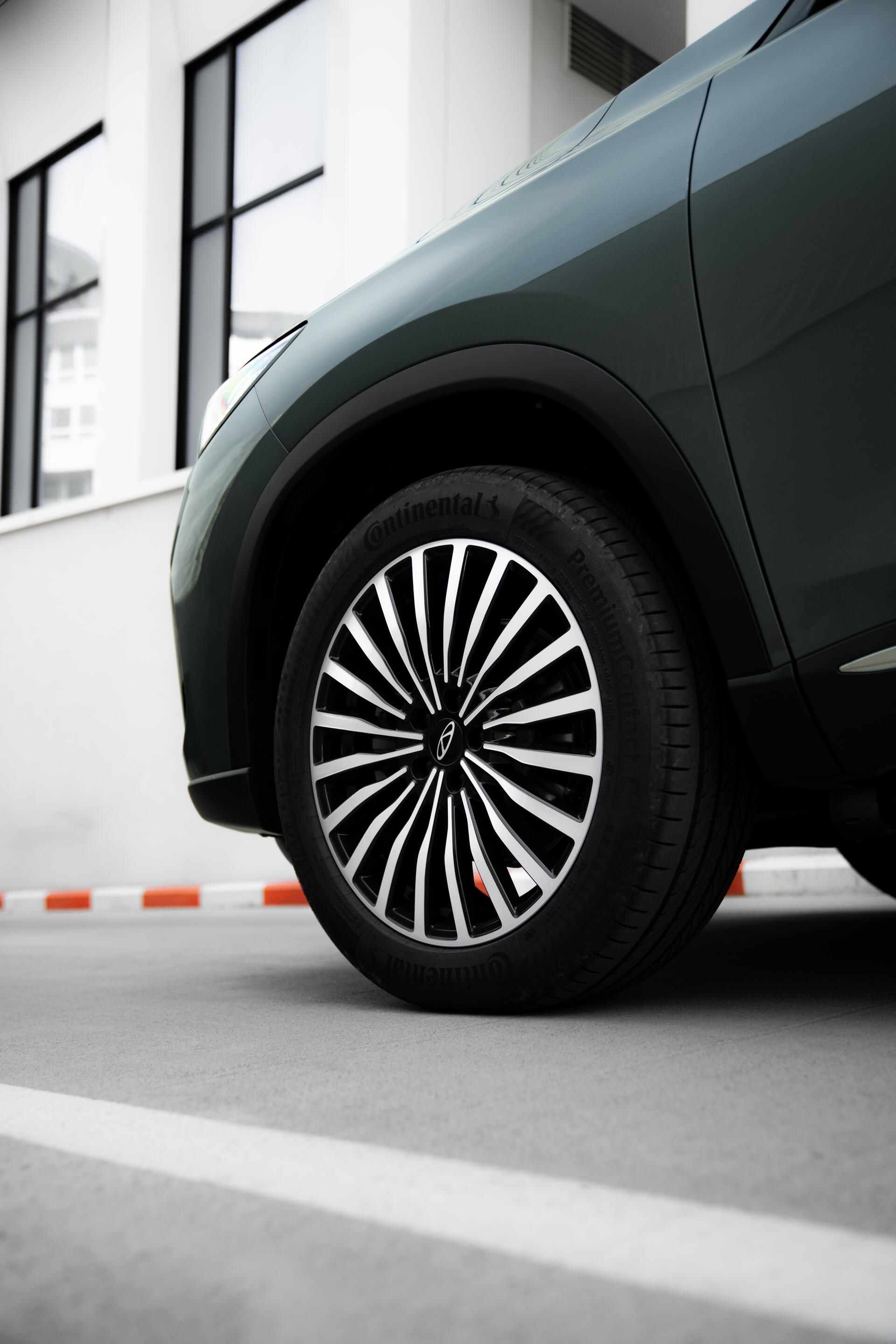 Tiggo 8 Plug-in Hybrid — fotografia 17