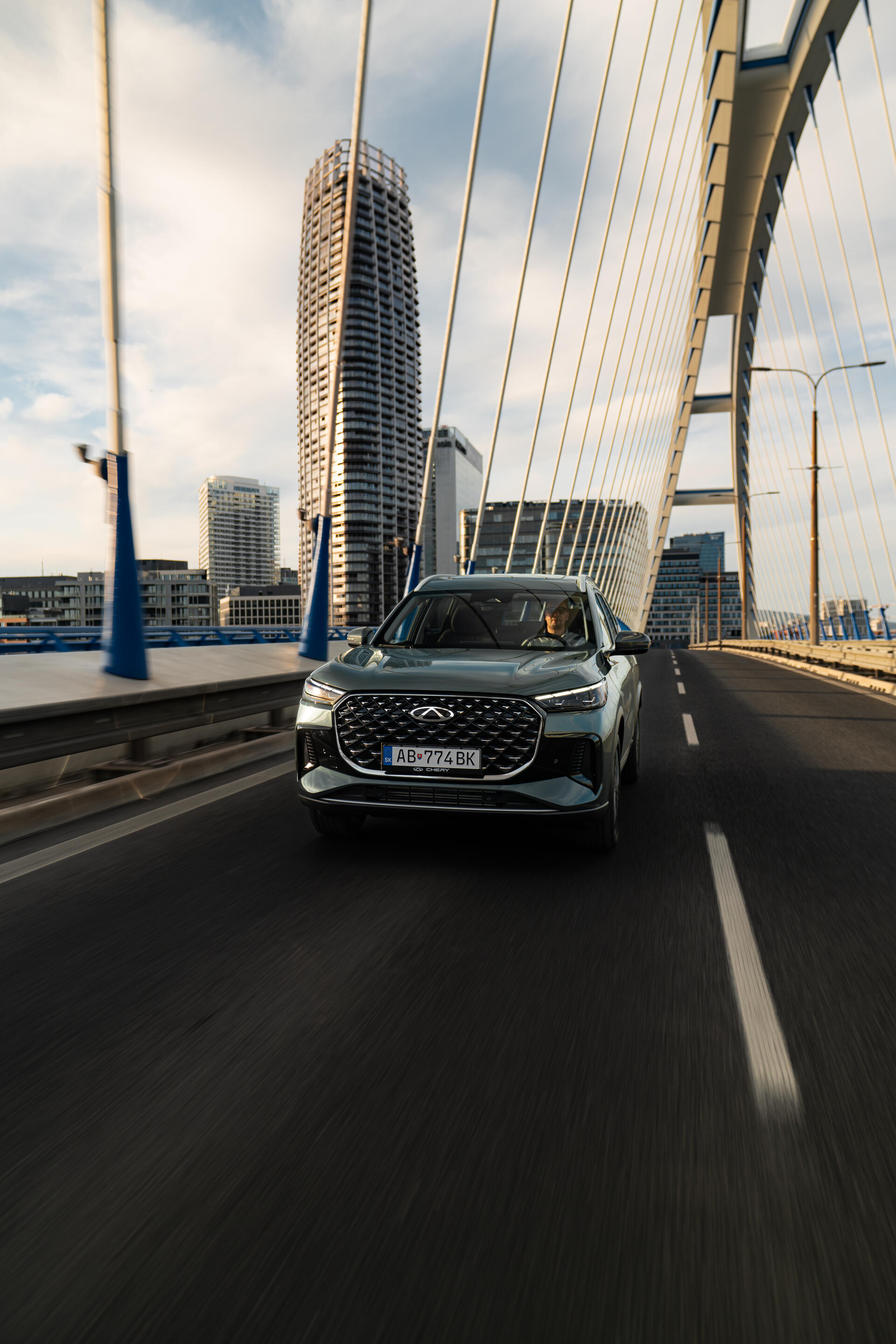 Tiggo 8 Plug-in Hybrid — fotografia 41