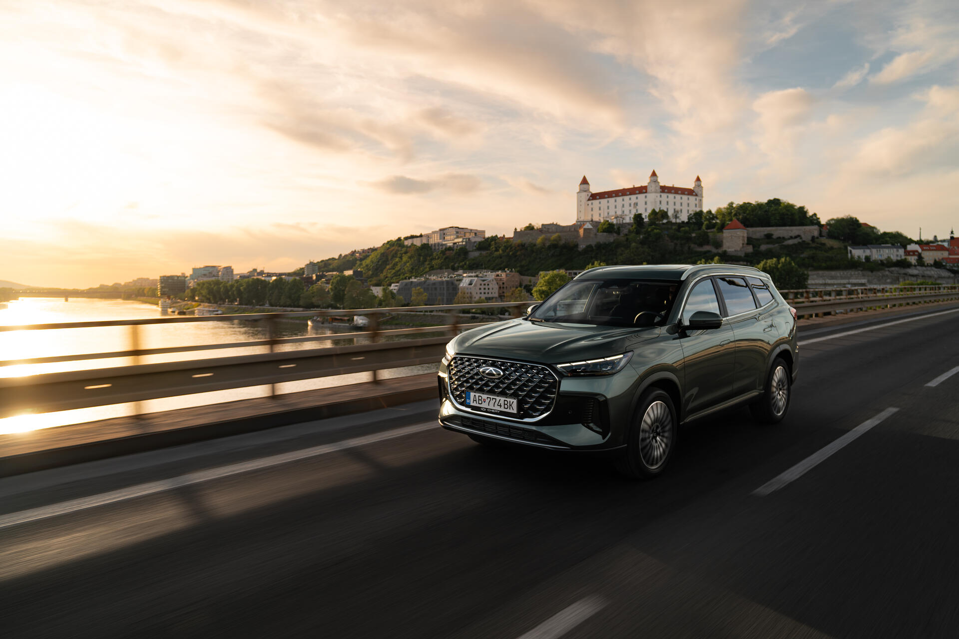 Tiggo 8 Plug-in Hybrid — fotografia 44