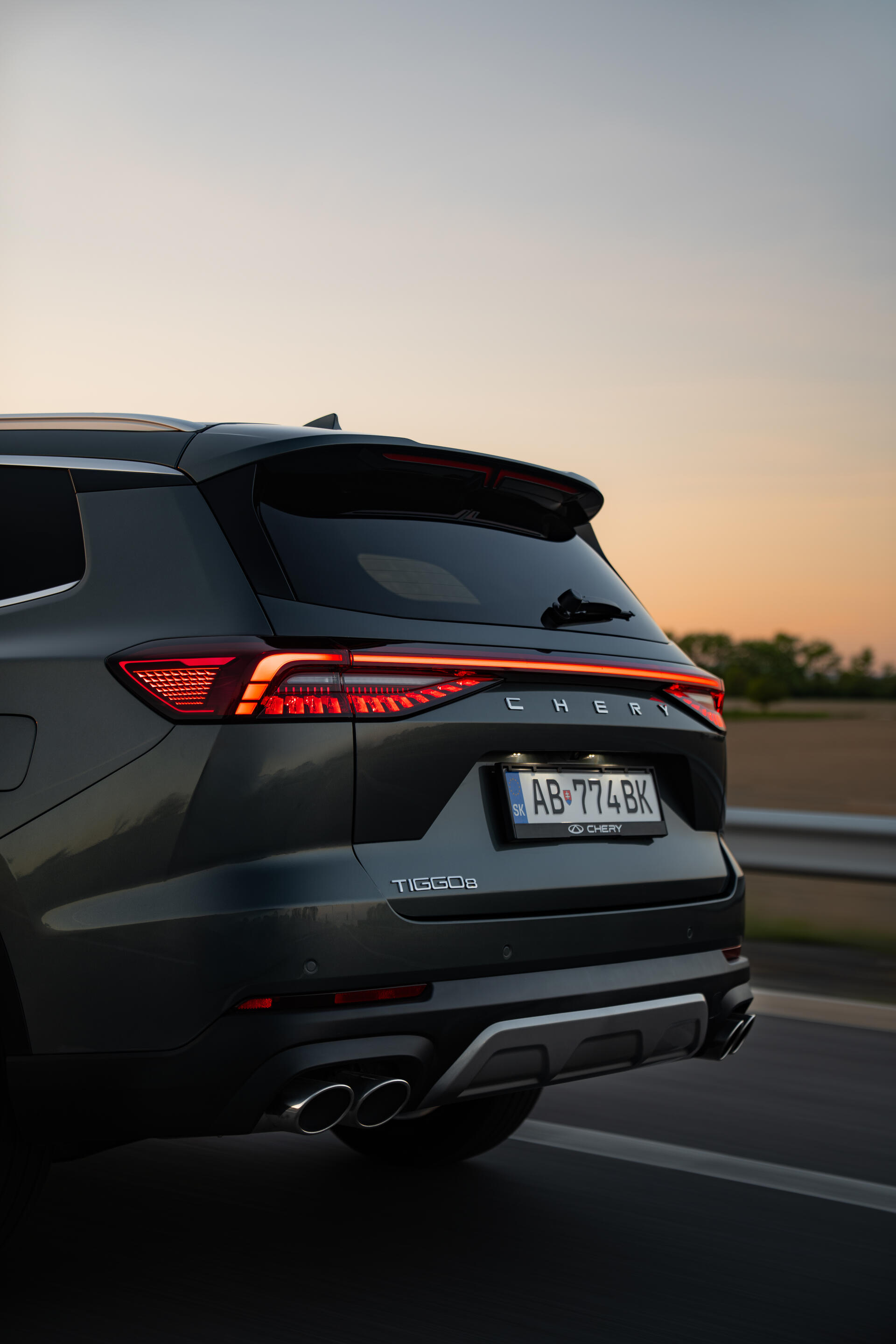 Tiggo 8 Plug-in Hybrid — fotografia 7
